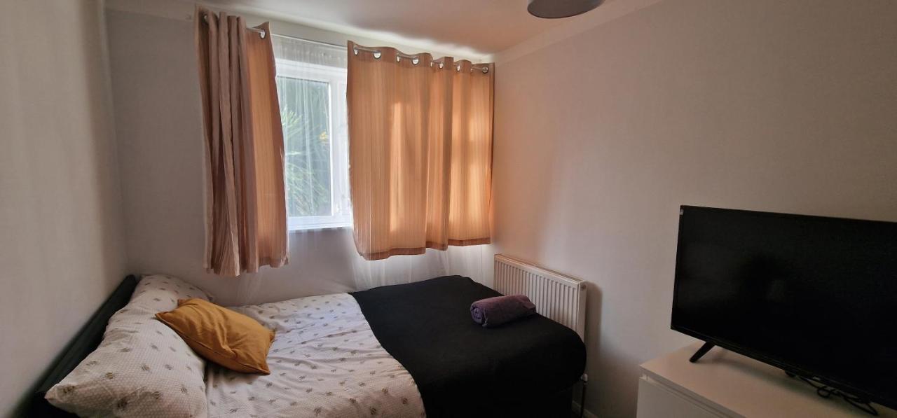 Cade Castle - Tulse Hill